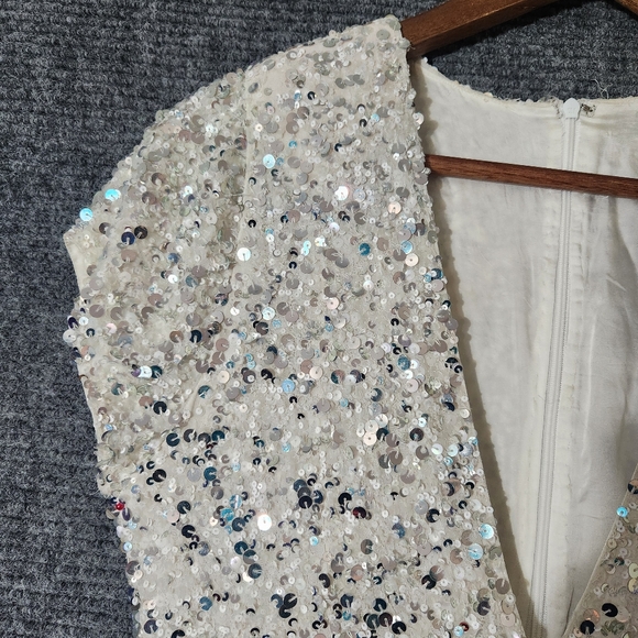 Retrofête Sequin Plunge Neckline Jumpsuit Size S - Picture 5 of 16